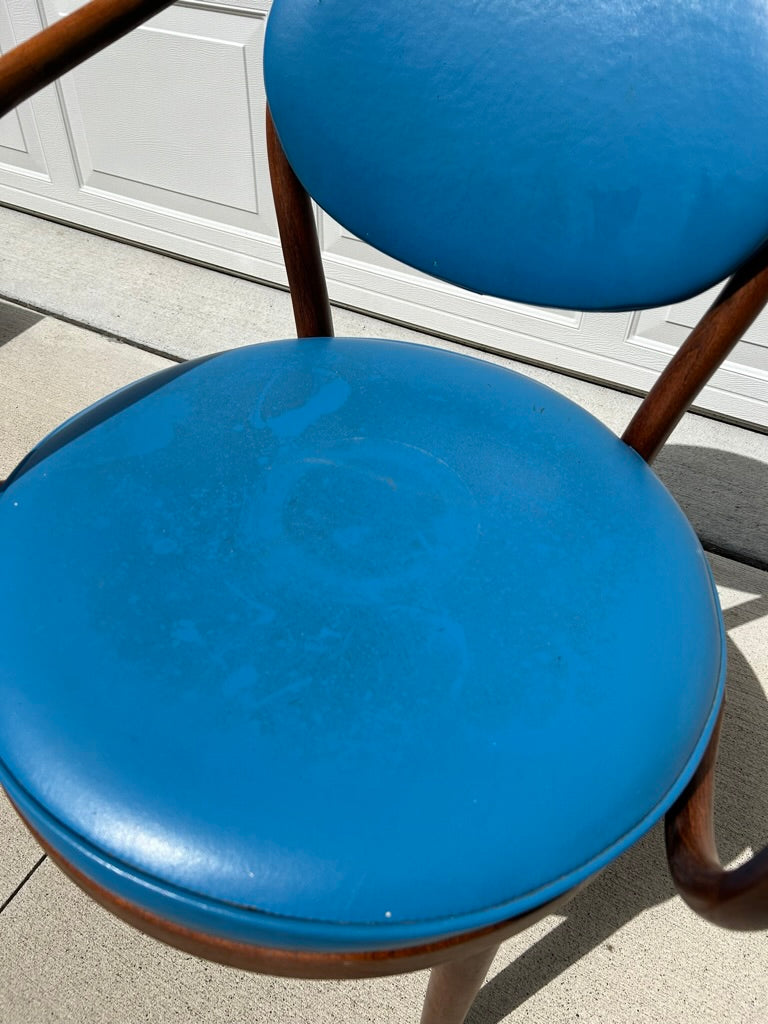Original Thonet 209 Dining Chair