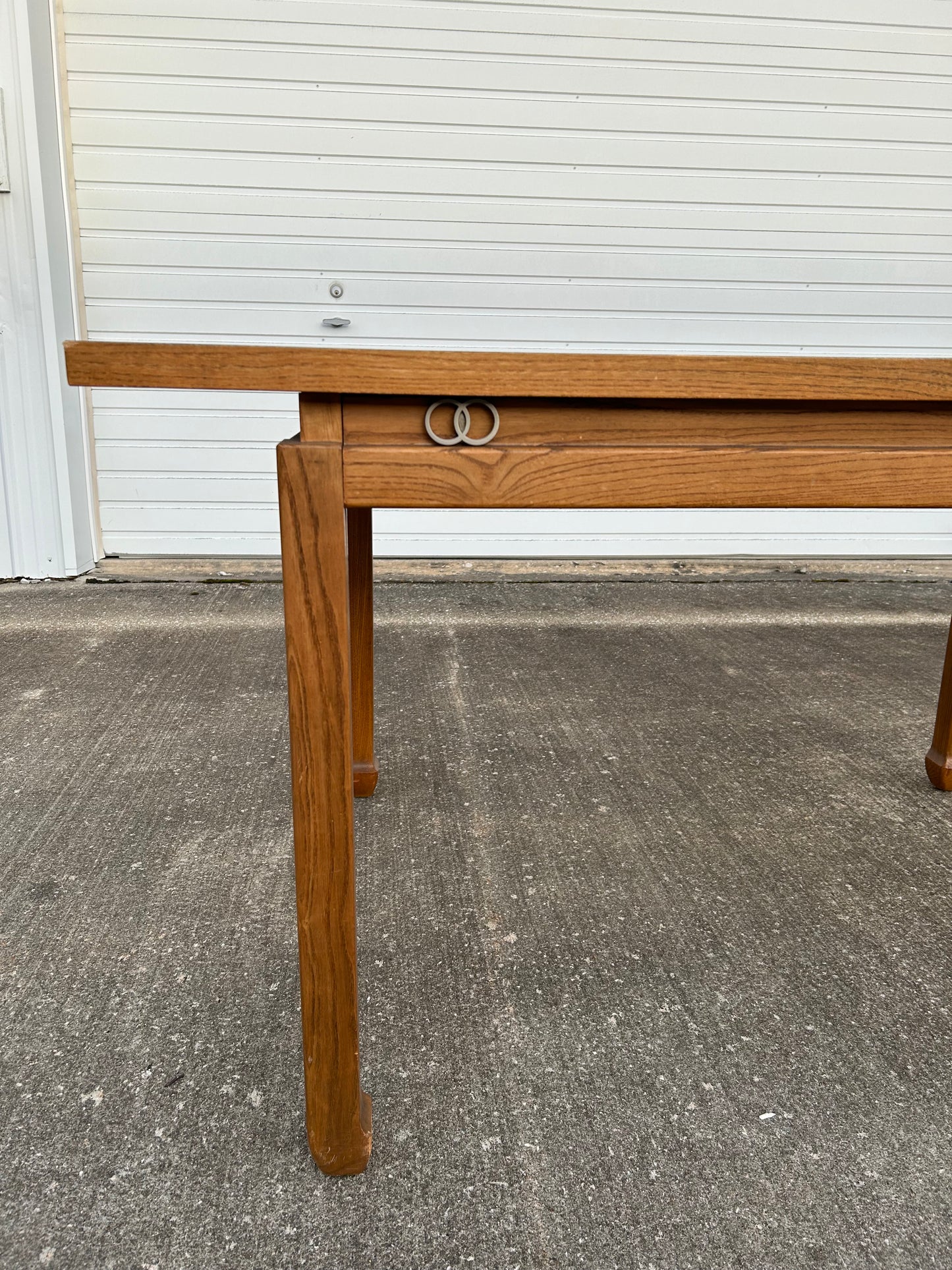 Mid Century Modern Dining table American of Martinsville