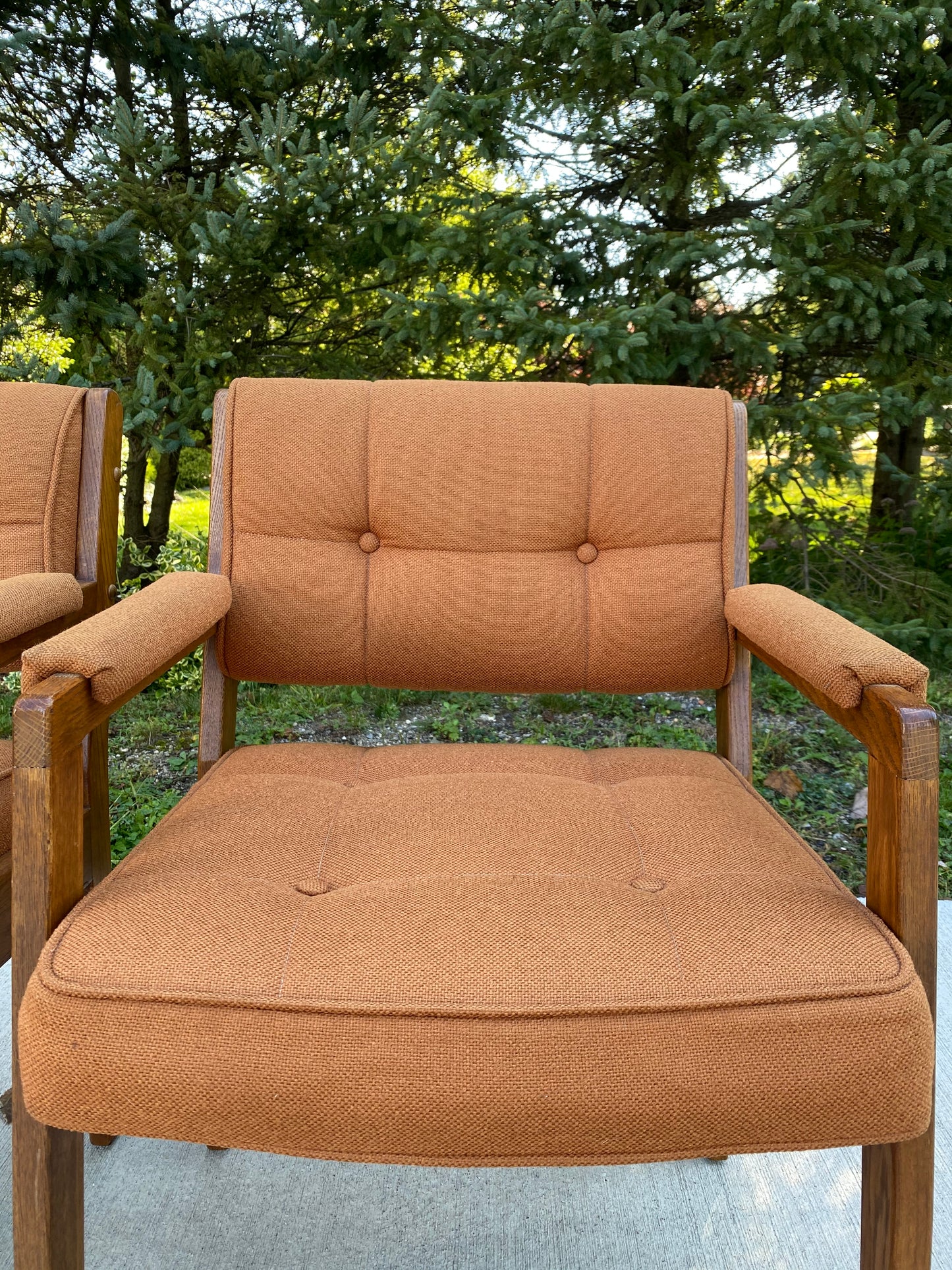 Set of 2 Orange Mid-Century Modern Style Accent Chairs