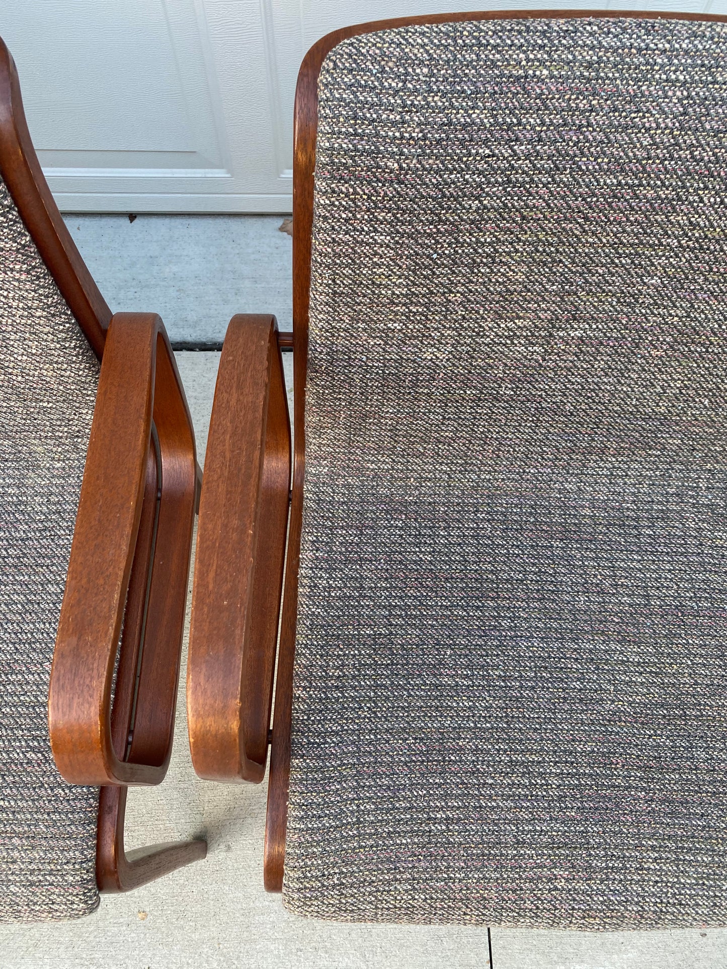 Set of 4 1970s Walnut Knoll Bill Stephens Arm Chairs