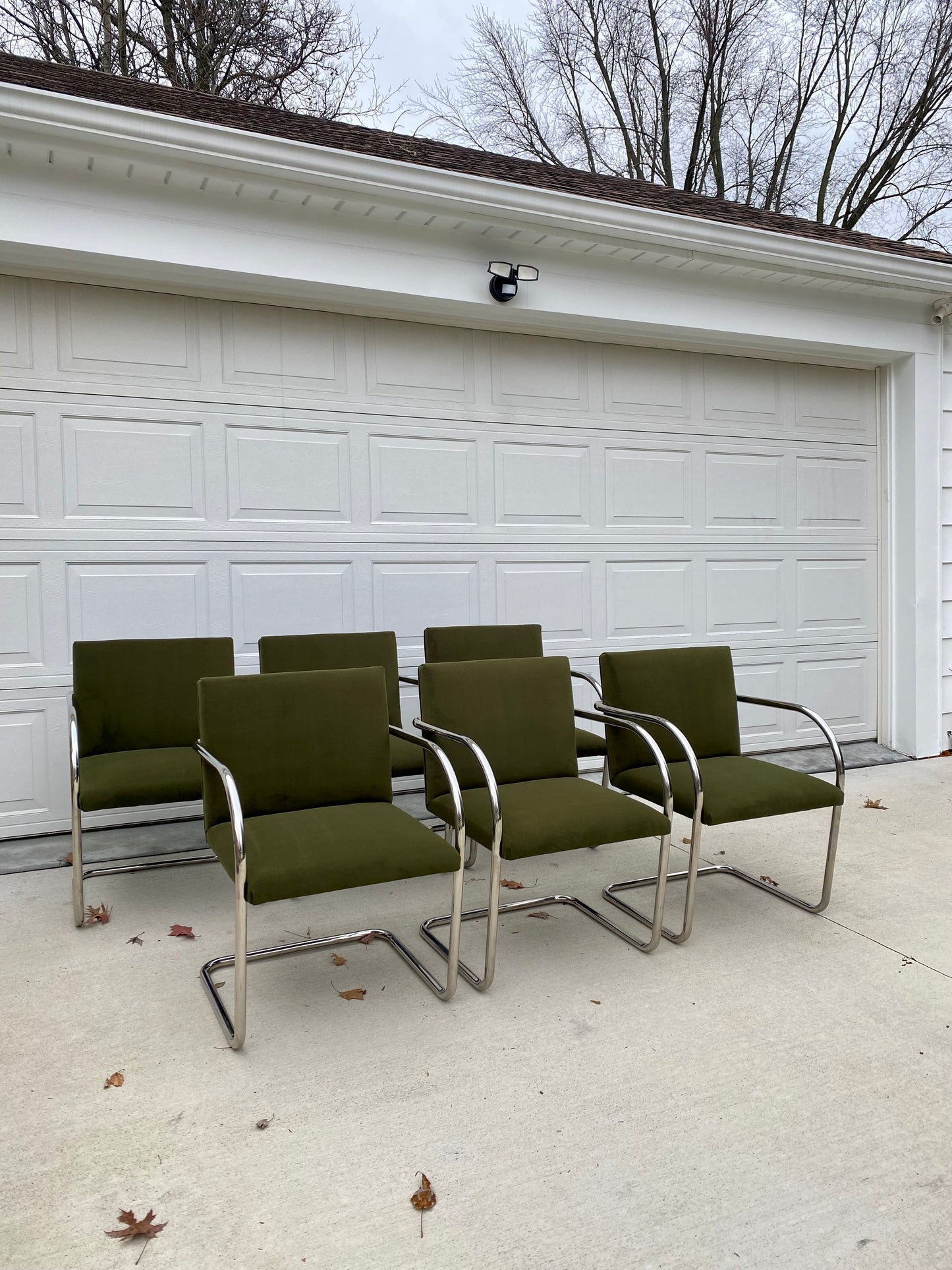 Set of 6 Chrome Mies van der Rohe Tubular Brno Chairs by Knoll in Green Velvet